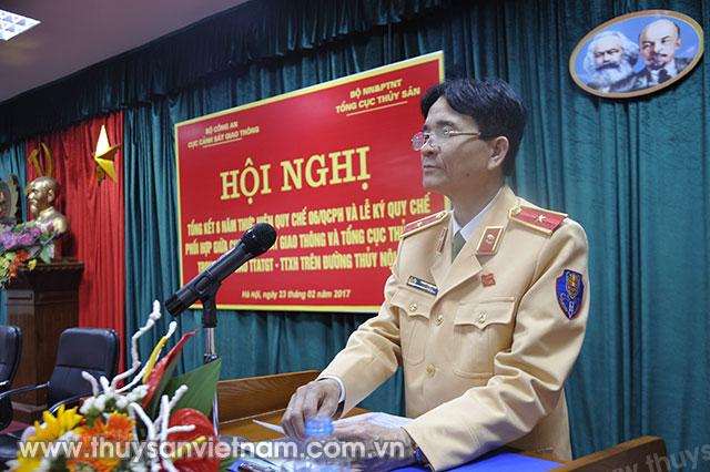 Thiếu tướng Trần Sơn Hà phát biểu tại hội nghị